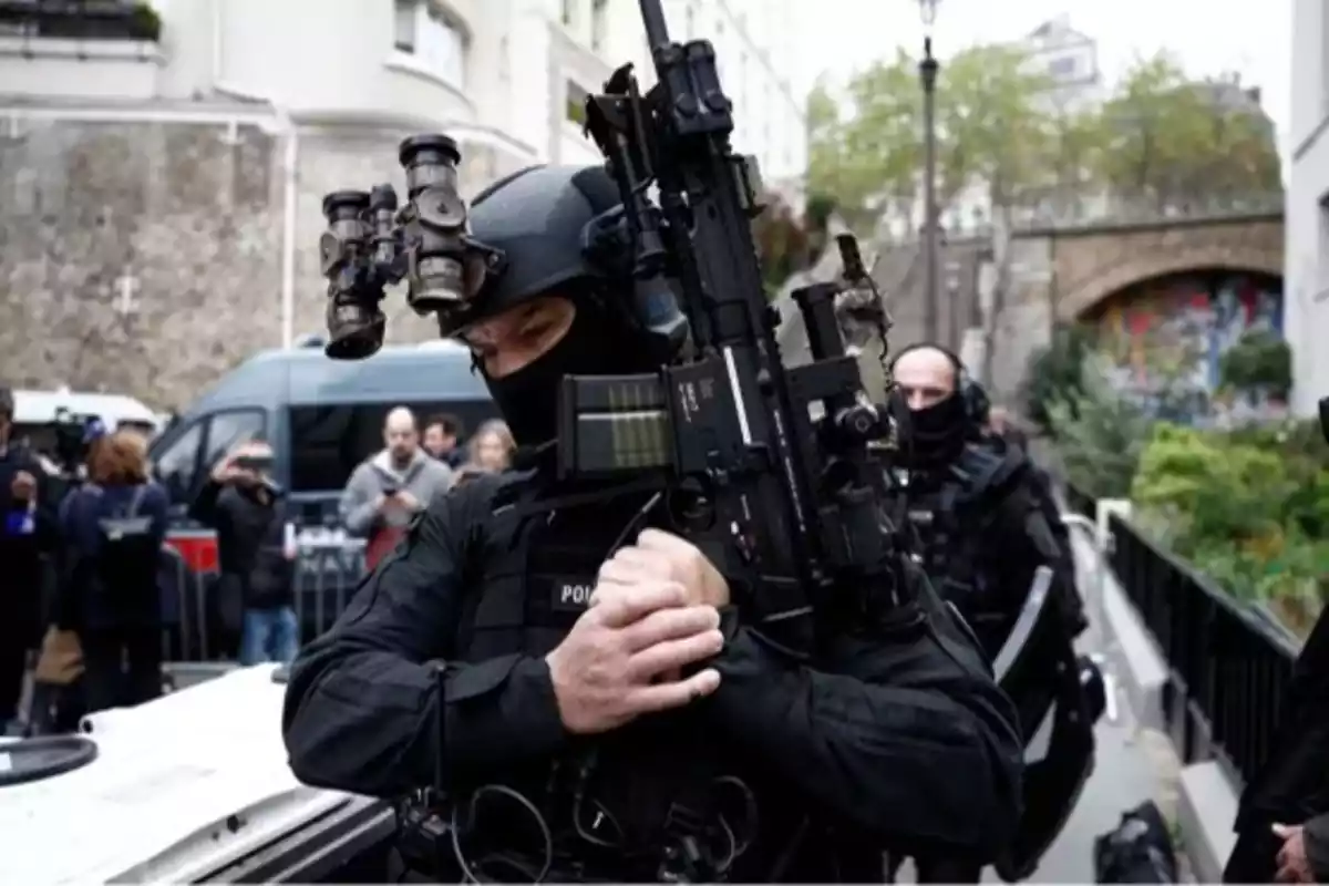 Policía antiterrorista de Francia