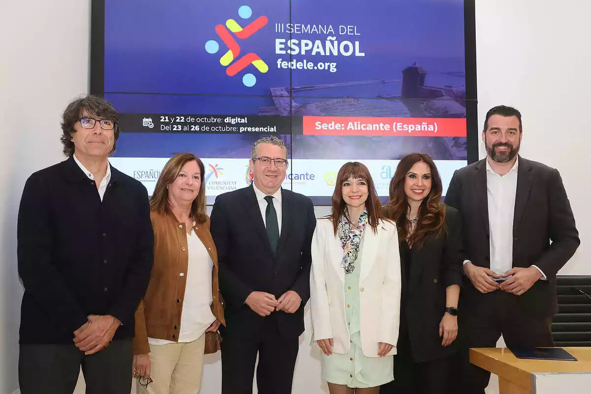 El presidente de la Diputación de Alicante, Toni Perez, presenta el evento de FEDELE