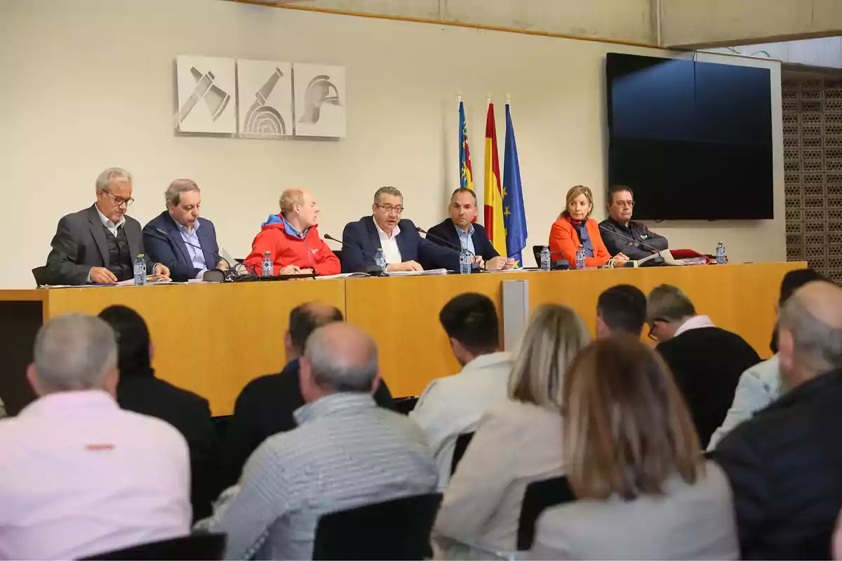 El presidente de la Diputación de Alicante, Toni Pérez, presidiendo la reunión del Consejo de Gobierno del consorcio