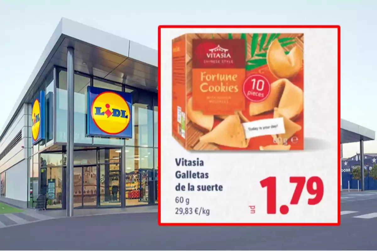 Fachada de una tienda Lidl con un anuncio de galletas de la suerte Vitasia a 1,79 euros Fachada de una tienda Lidl con un anuncio de galletas de la suerte Vitasia a 1,79 euros
