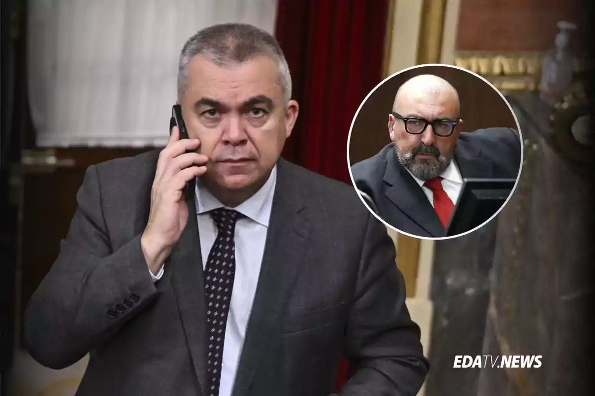 Hombre de traje hablando por teléfono con expresión seria y un recuadro mostrando a otro hombre calvo con barba y gafas en el fondo