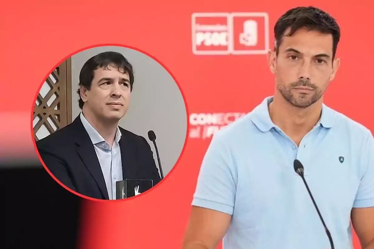 Hombre con camisa azul claro hablando en un atril frente a un fondo rojo con logotipos y un recuadro circular mostrando a otro hombre con saco oscuro y camisa clara frente a un micrófono