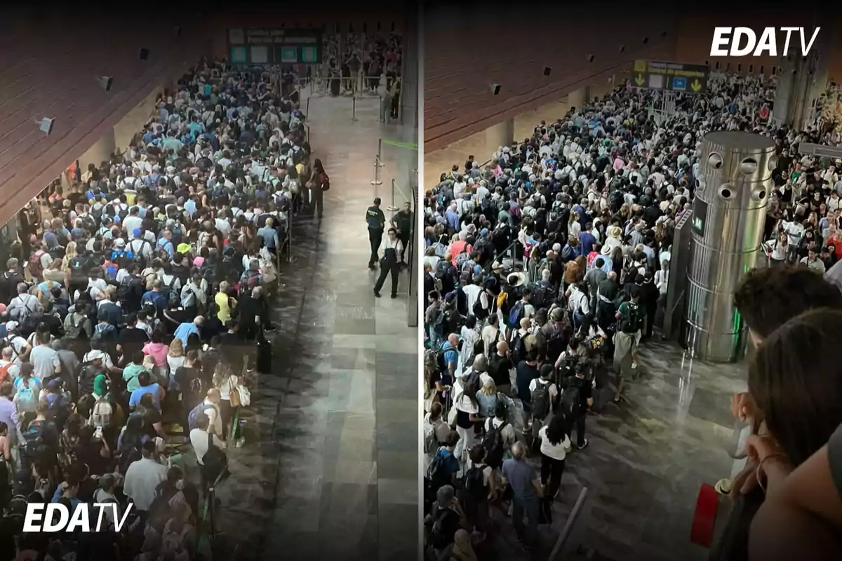 Gran cantidad de personas haciendo fila en una estación de tren mientras esperan para pasar por los controles de seguridad