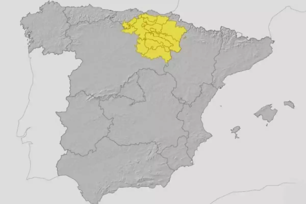 Mapa de España con la región norte resaltada en amarillo Mapa de España con la región norte resaltada en amarillo