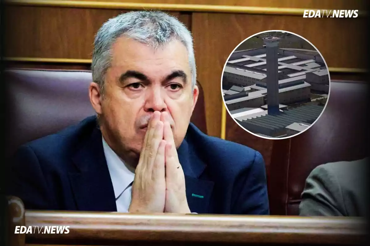 Hombre de cabello canoso con expresión seria y manos juntas frente a su rostro sentado en un banco de madera con una imagen circular de una prisión en la esquina superior derecha y el texto EDATV.NEWS en la imagen