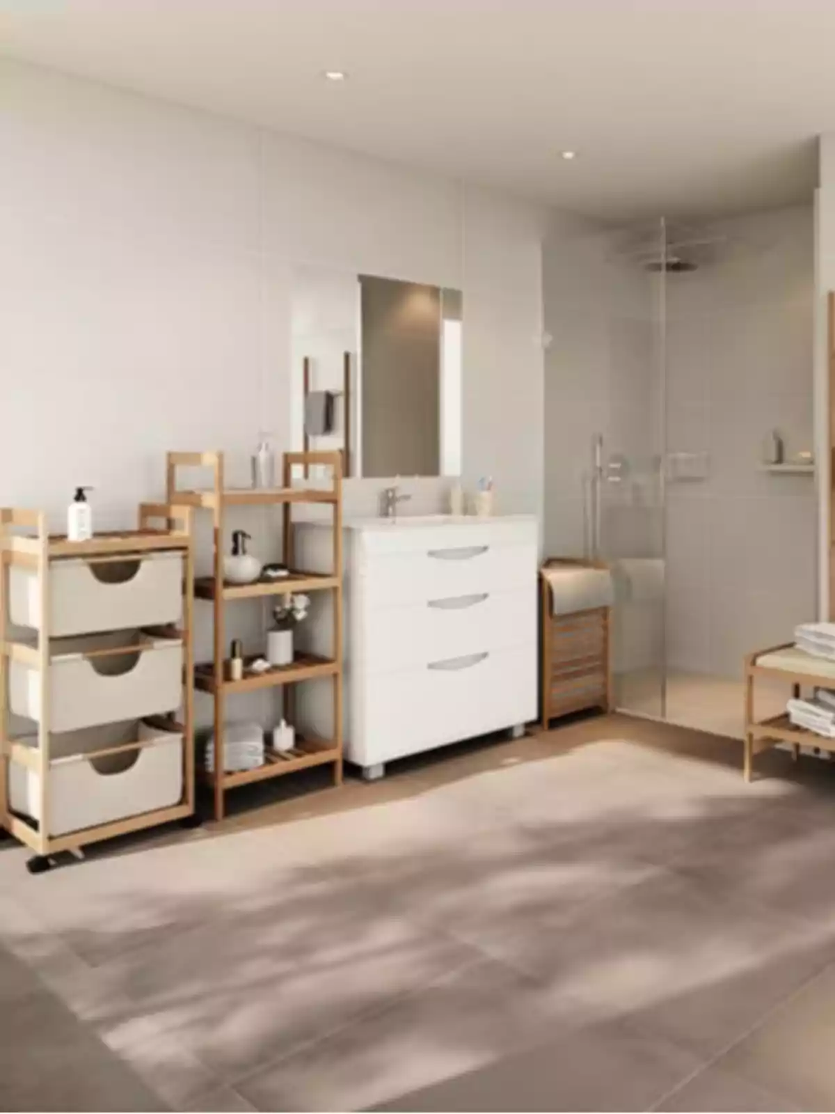 Baño moderno con muebles de madera clara, lavabo blanco, estanterías organizadoras y una ducha con mampara de vidrio Baño moderno con muebles de madera clara, lavabo blanco, estanterías organizadoras y una ducha con mampara de vidrio