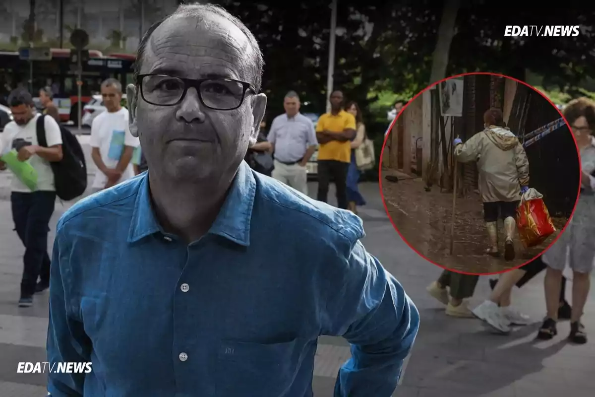 Hombre con gafas y camisa azul en primer plano con personas al fondo y un recuadro que muestra a una persona caminando por una calle inundada llevando una bolsa roja