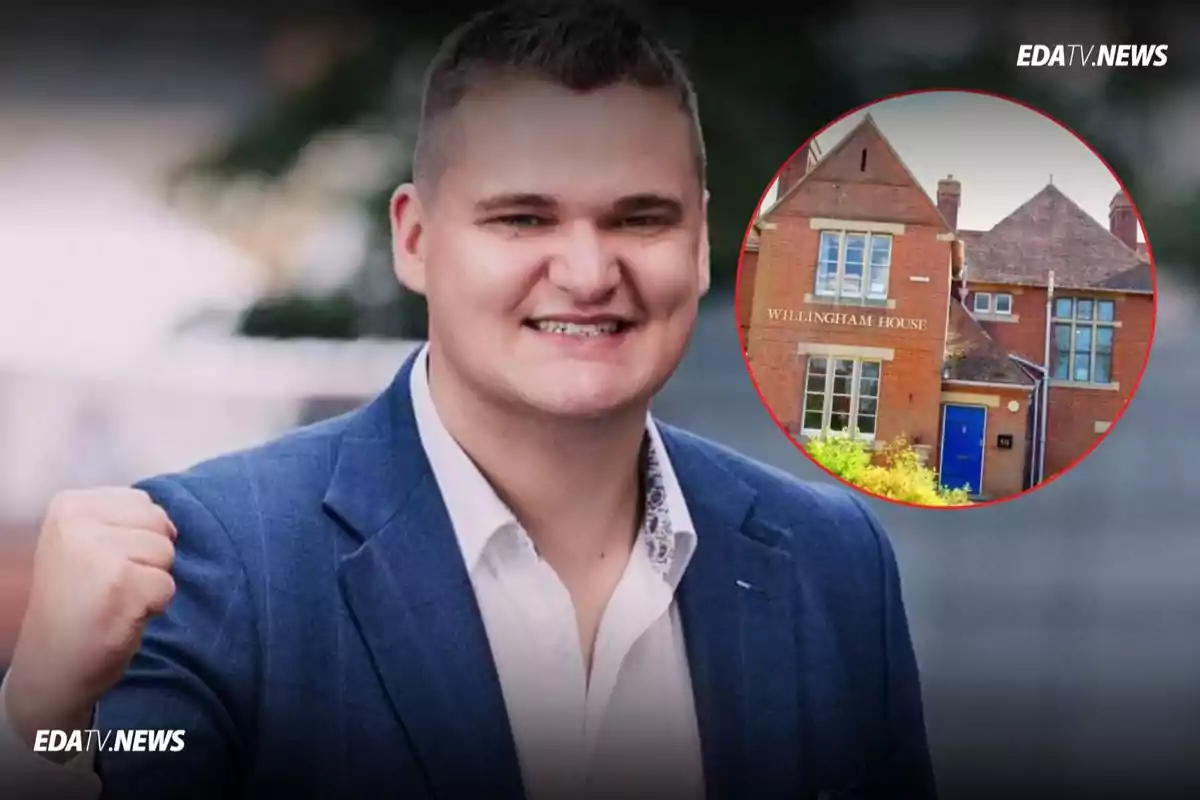 Hombre sonriente con traje azul levantando el puño y al fondo un recuadro con la imagen de un edificio de ladrillo llamado Willingham House