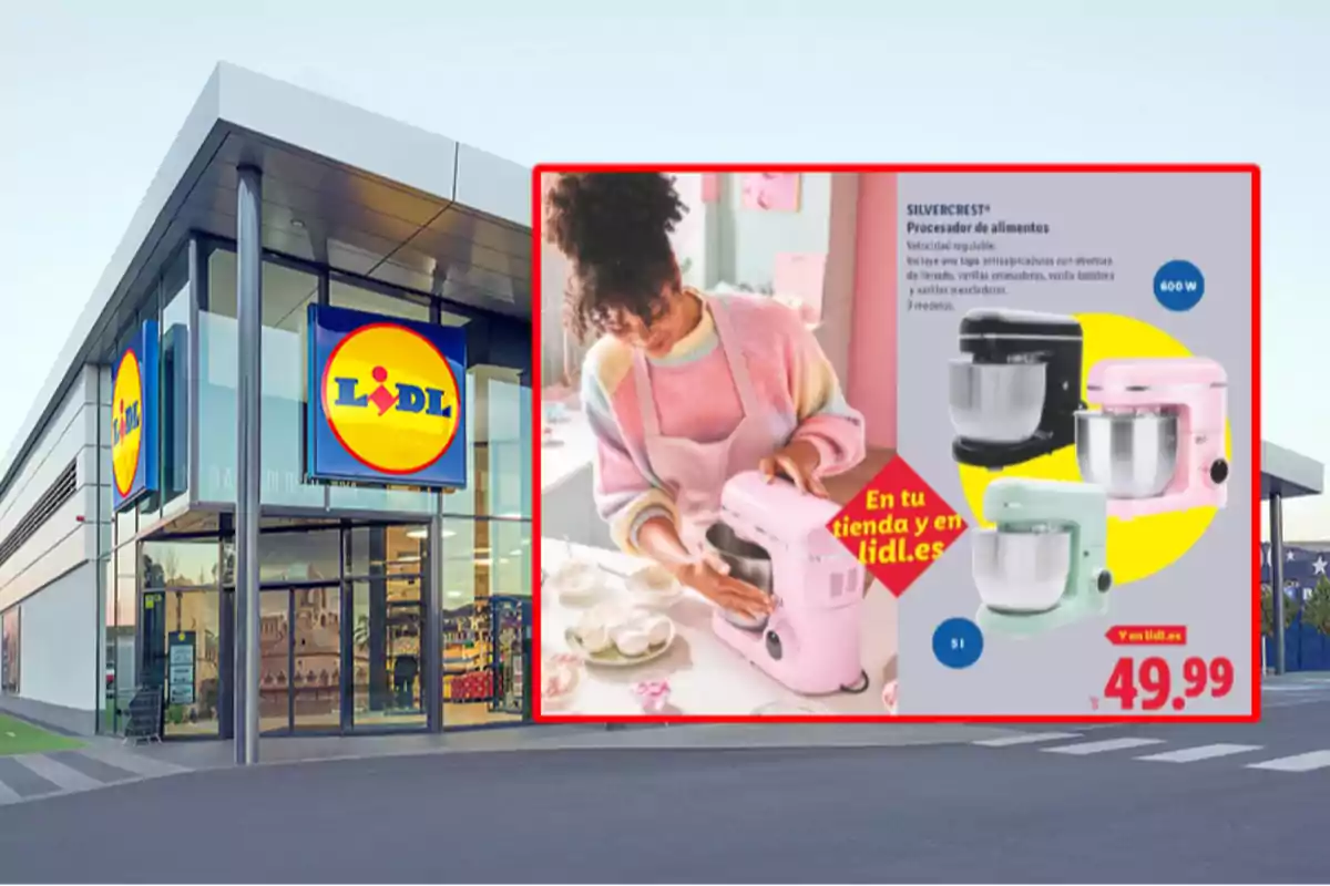 Fachada de una tienda Lidl con un anuncio de batidoras de colores en oferta y una mujer usando una de ellas Fachada de una tienda Lidl con un anuncio de batidoras de colores en oferta y una mujer usando una de ellas