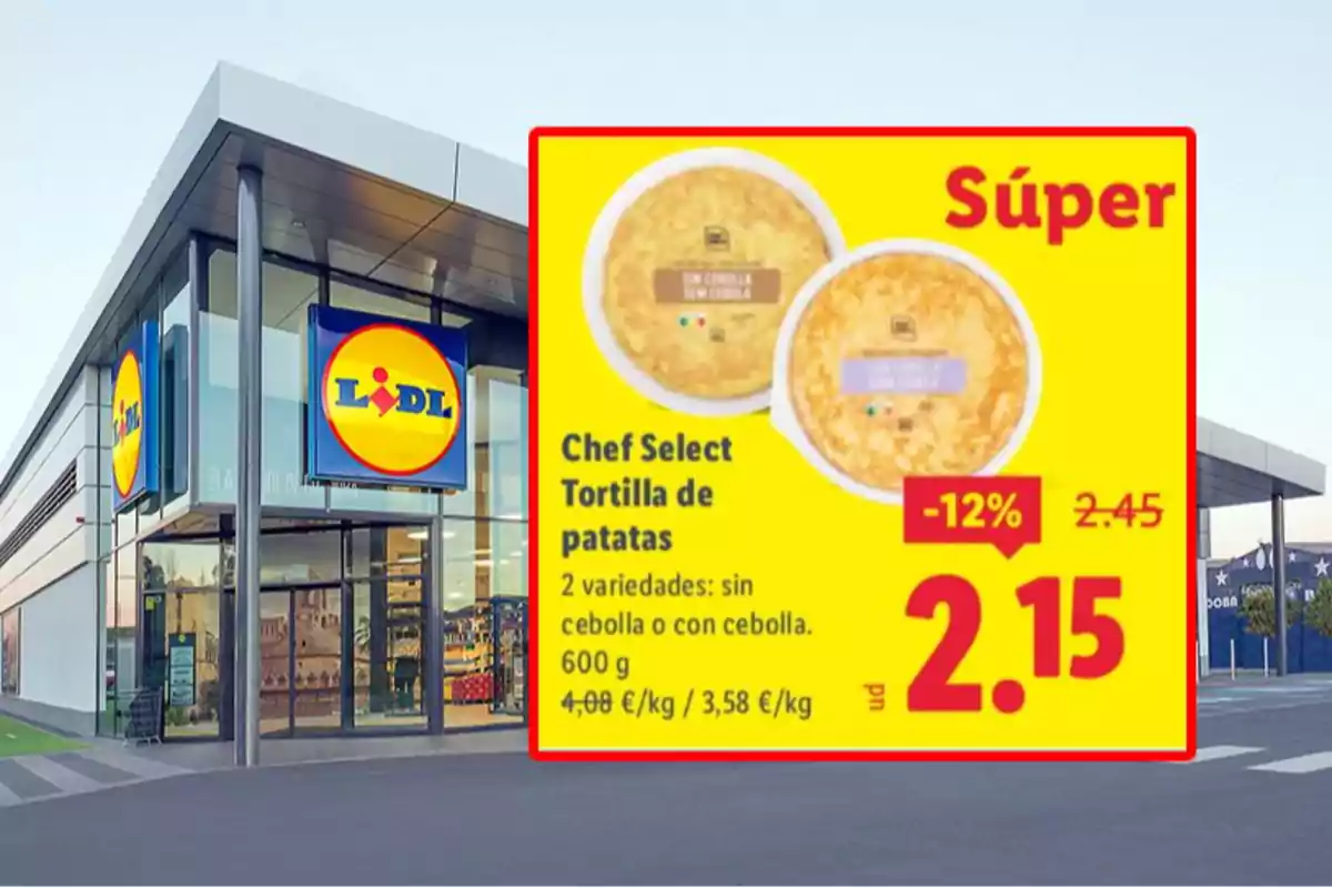 Fachada de un supermercado Lidl con un cartel promocional de tortilla de patatas Chef Select en oferta a 2,15 euros con un descuento del 12 por ciento Fachada de un supermercado Lidl con un cartel promocional de tortilla de patatas Chef Select en oferta a 2,15 euros con un descuento del 12 por ciento