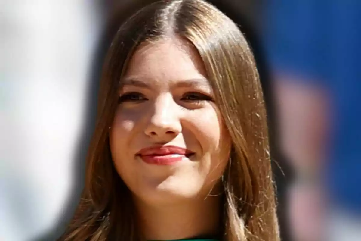 Infanta Sofía with a smiling expression and a blurred background Infanta Sofía with a smiling expression and a blurred background