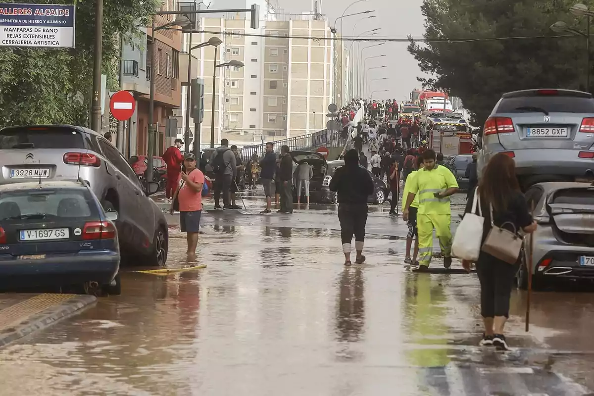 Los agentes de la CHJ abandonaron la zona cero de la DANA entre las 15h y las 17h