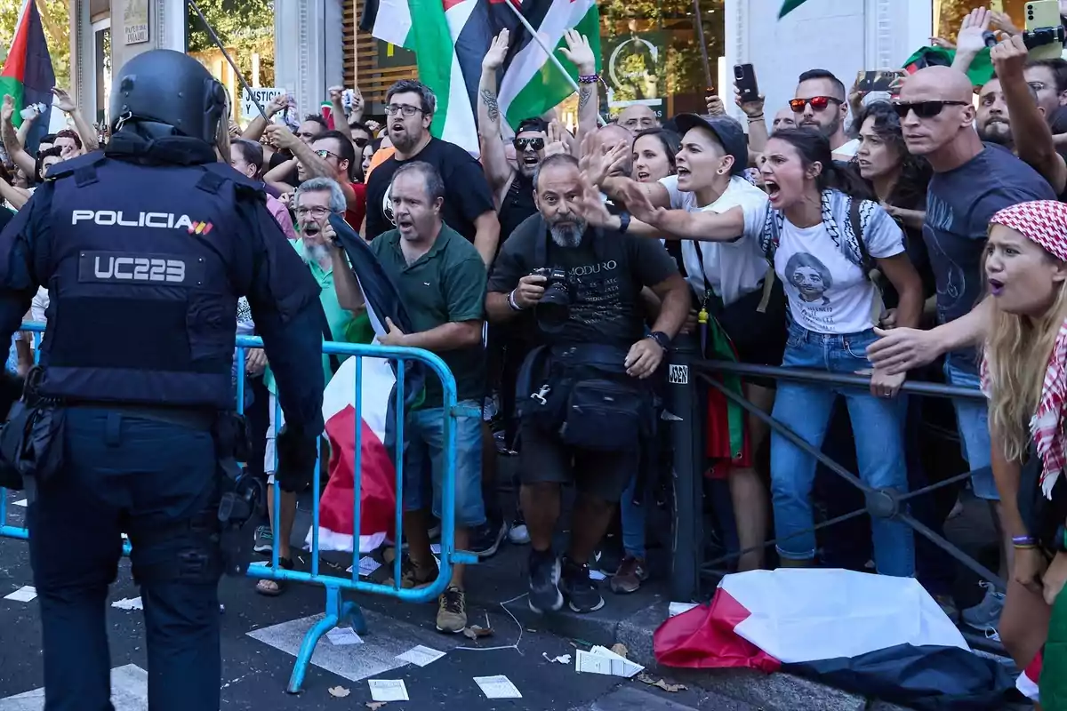 Las redes cargan contra Irene Montero tras el bochornoso espectáculo en Madrid