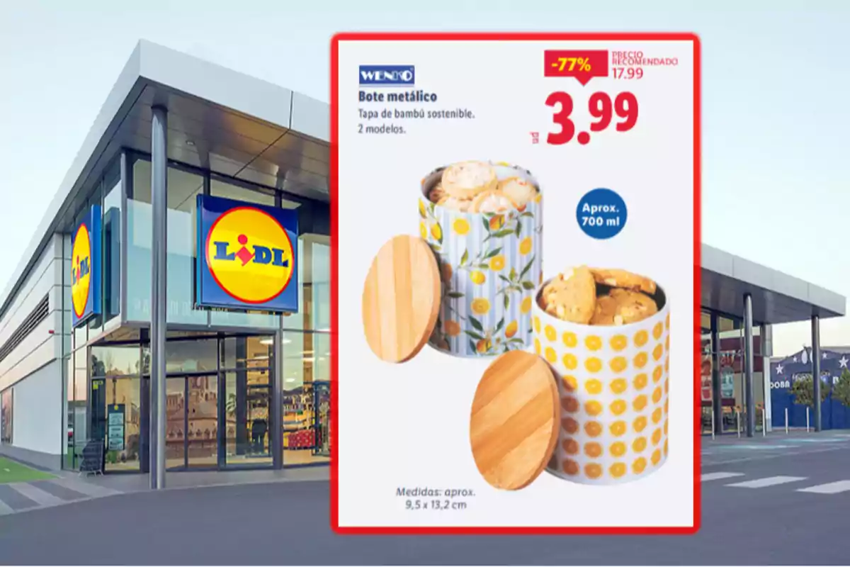Fachada de una tienda Lidl con un anuncio de oferta de botes metálicos decorativos con tapa de bambú y galletas en su interior Fachada de una tienda Lidl con un anuncio de oferta de botes metálicos decorativos con tapa de bambú y galletas en su interior