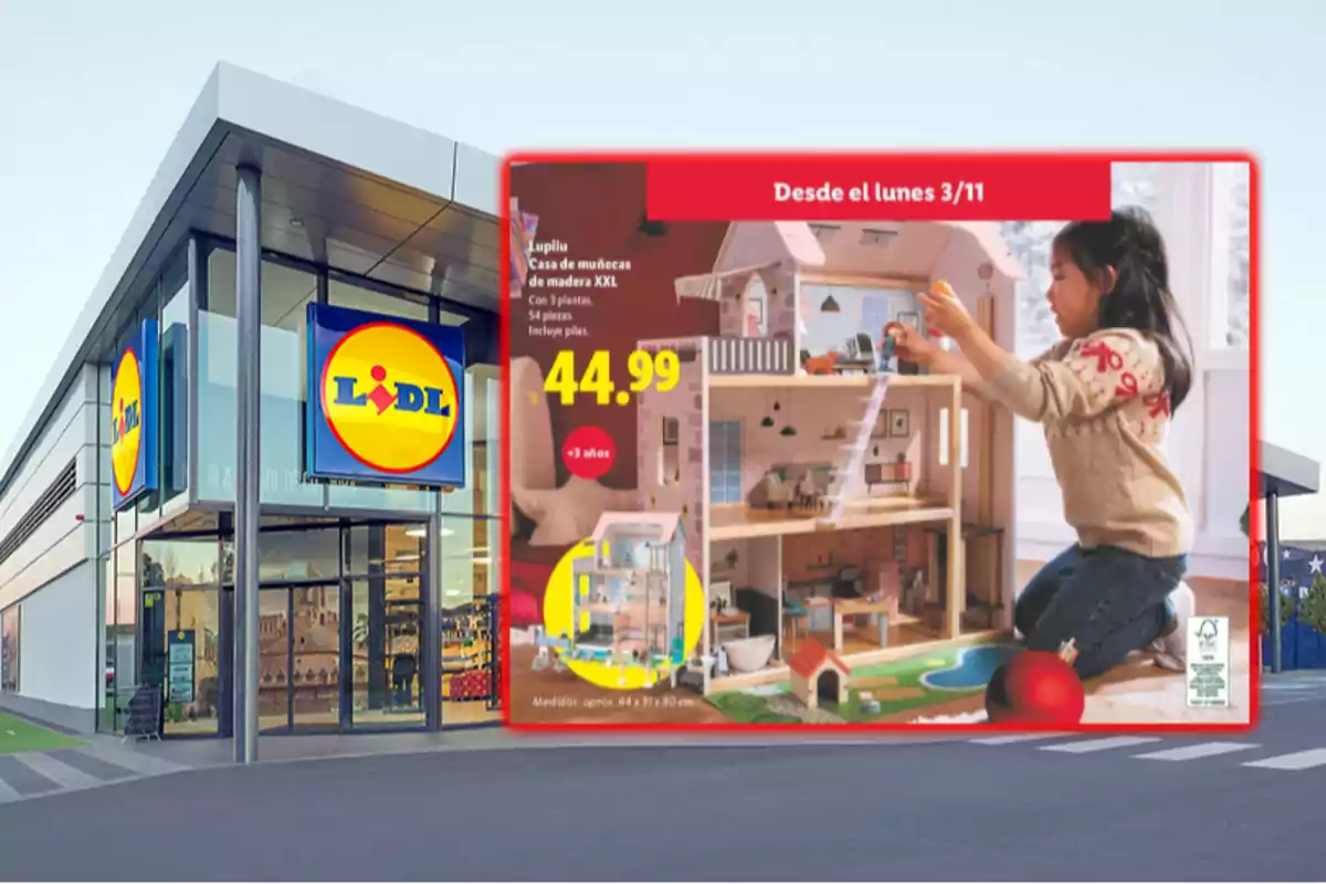 Fachada de una tienda Lidl con un anuncio de una casa de muñecas de madera XXL en oferta y una niña jugando con ella