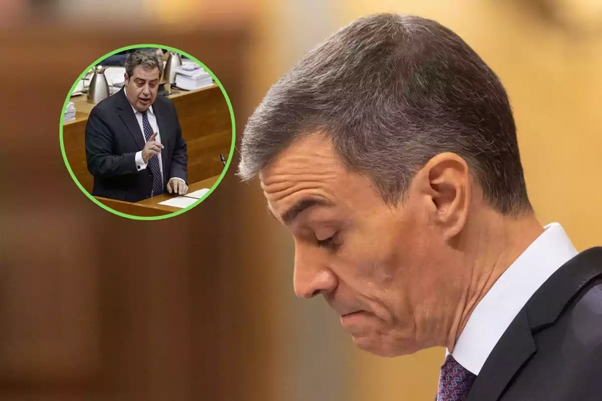 Primer plano de un hombre de perfil con expresión seria y en el fondo un recuadro circular muestra a otro hombre hablando en un estrado