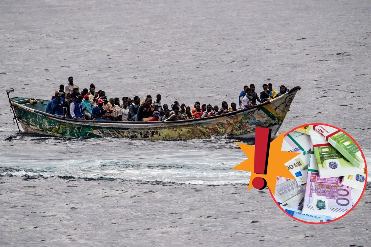 Barca sobrecargada con migrantes en el mar junto a un círculo que muestra billetes de euro y un signo de exclamación rojo