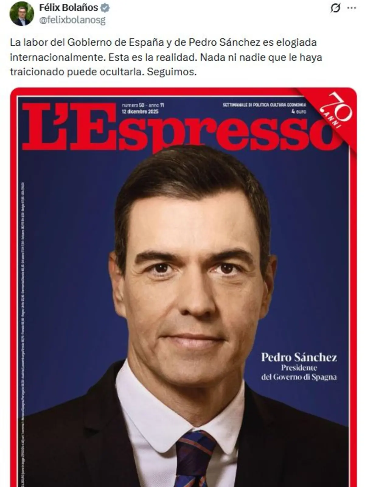 Portada de la revista L’Espresso con la imagen de un hombre de traje y corbata sobre fondo azul y texto que lo identifica como presidente del Gobierno de España