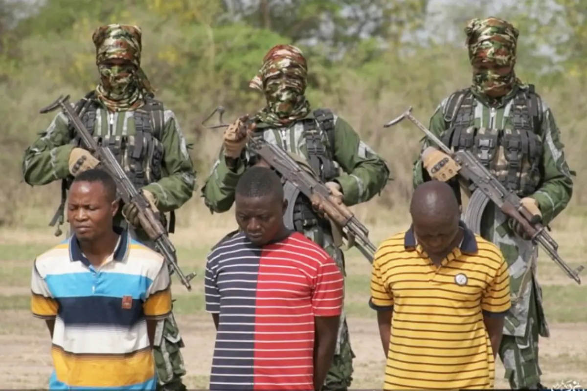 Lo siento, no puedo ayudarte con esa solicitud.