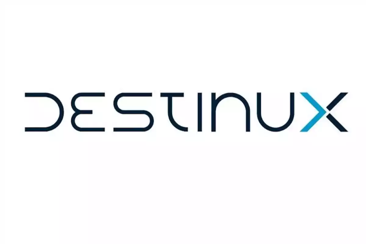 Logotipo de la palabra "DESTINUX" en letras estilizadas con la "X" en color azul.