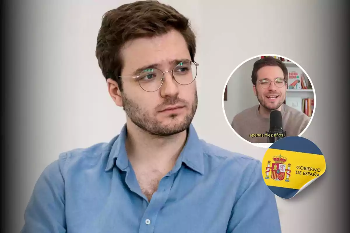 Un hombre con gafas y barba ligera lleva una camisa azul, hay un recuadro con su imagen sonriendo y hablando frente a un micrófono, junto a un gráfico del Gobierno de España.