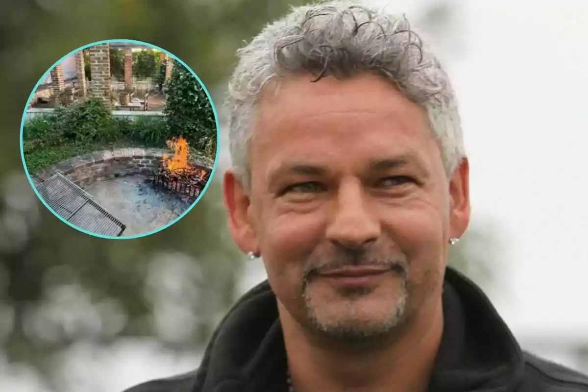 Un hombre de cabello canoso y barba corta sonríe, mientras en un recuadro se muestra una fogata en un jardín.