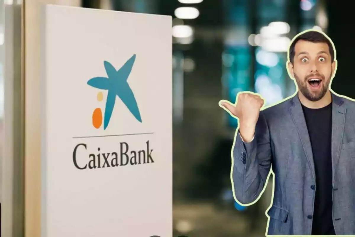 Un hombre con expresión de sorpresa y señalando hacia un cartel de CaixaBank.