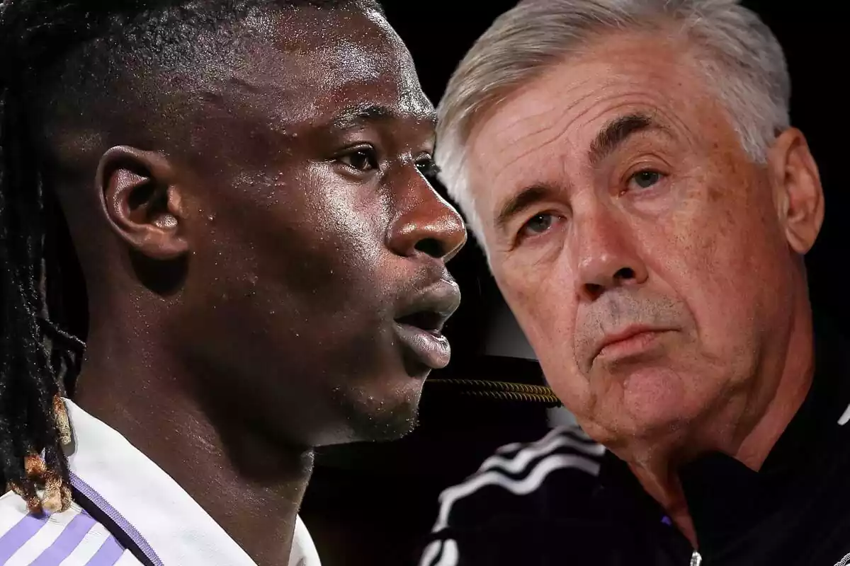 Eduardo Camavinga, de perfil, mirando a Carlo Ancelotti