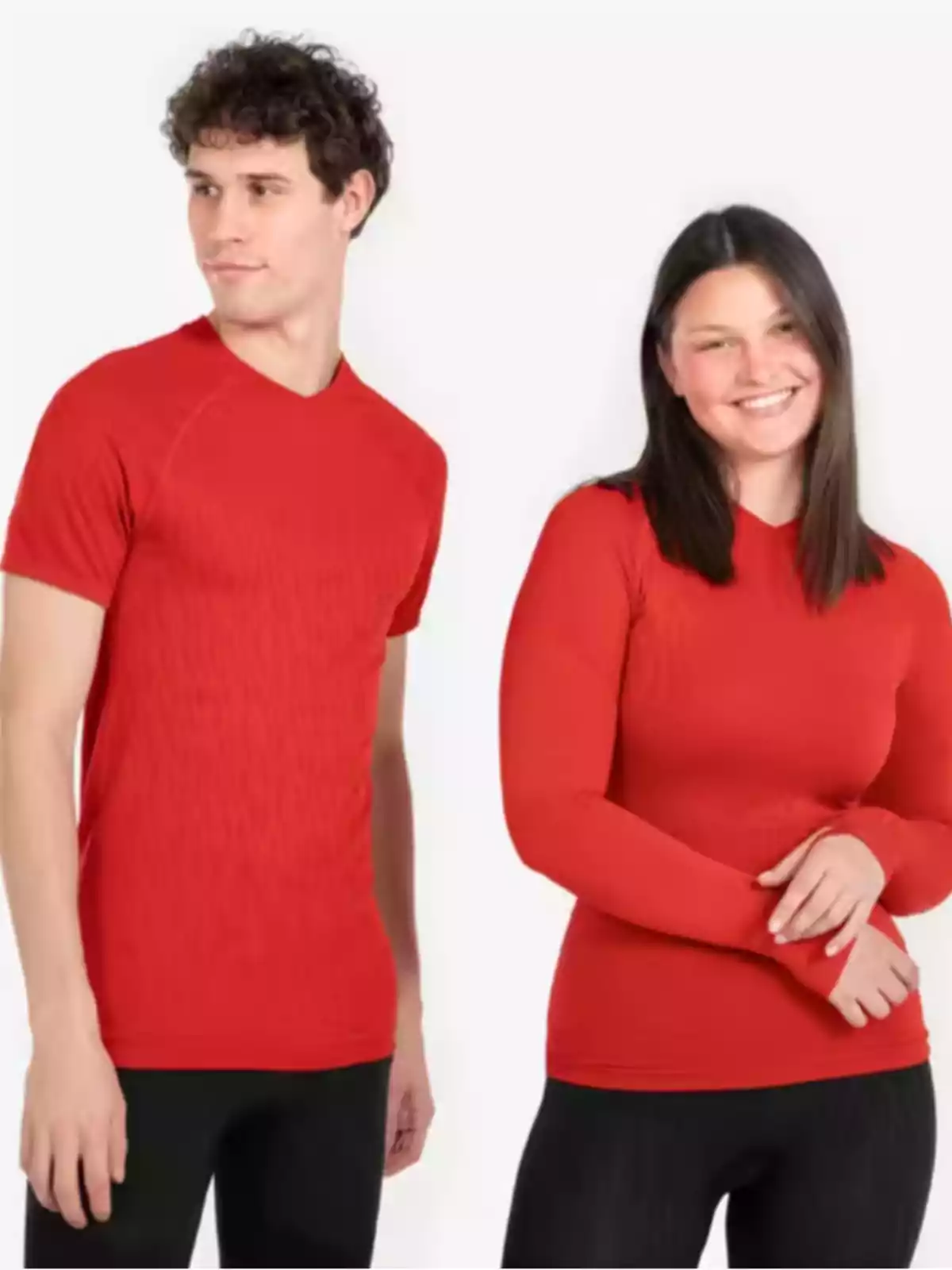 Dos personas vistiendo ropa deportiva roja. Dos personas vistiendo ropa deportiva roja.