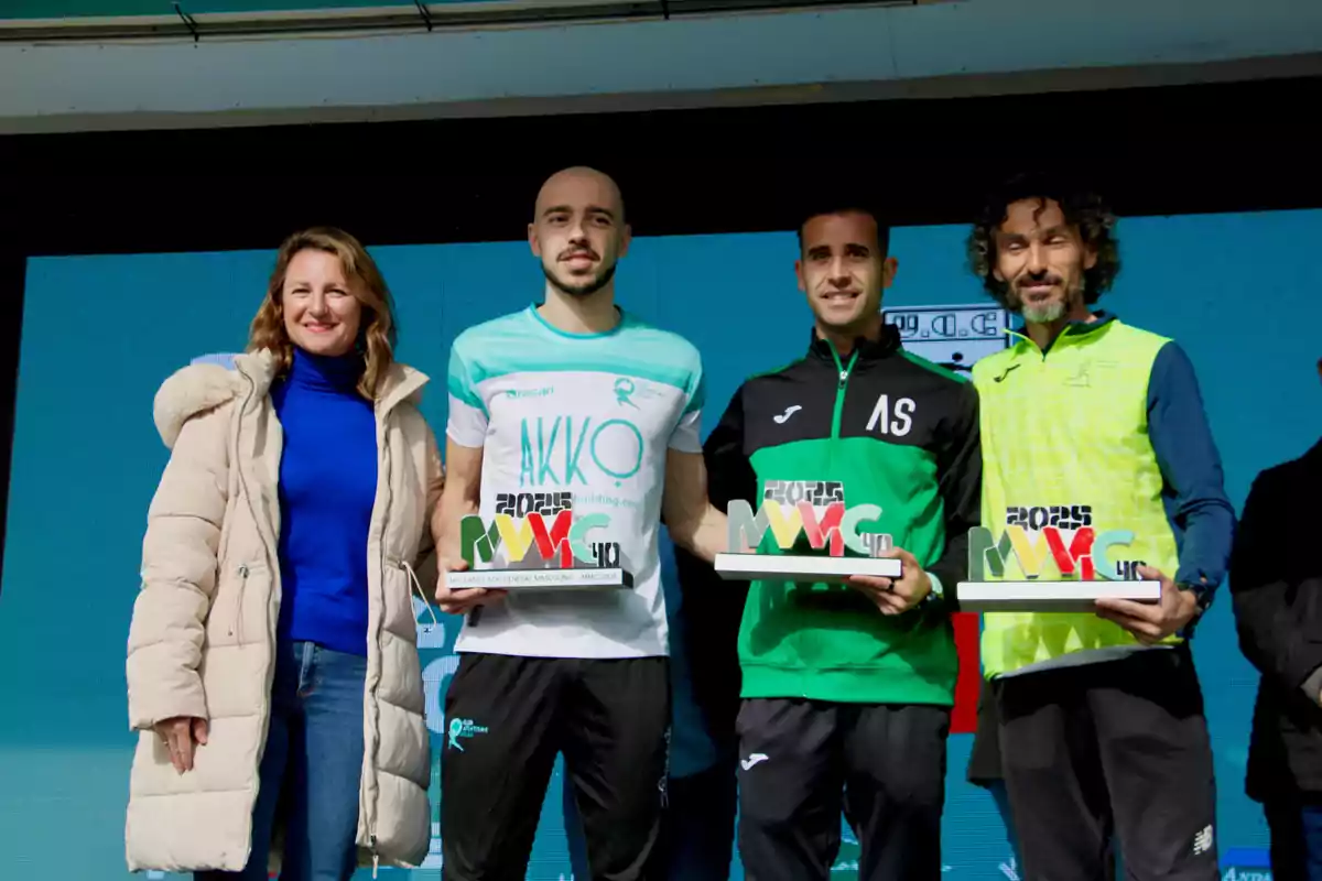 Begoña Carrasco, alcaldesa de Castellón, durante la entrega de medallas