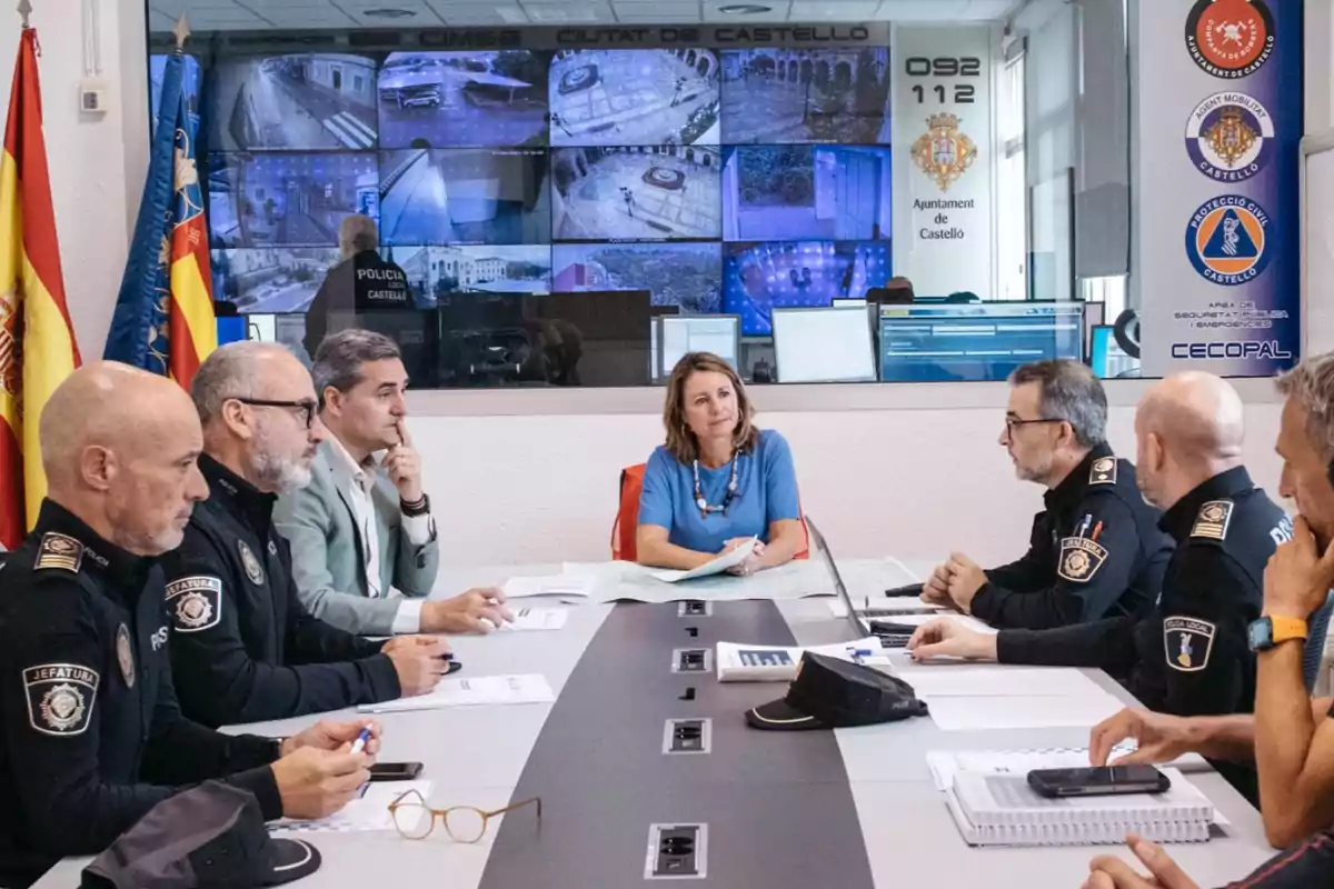 Begoña Carrasco, alcaldesa de Castellón, durante la reunión