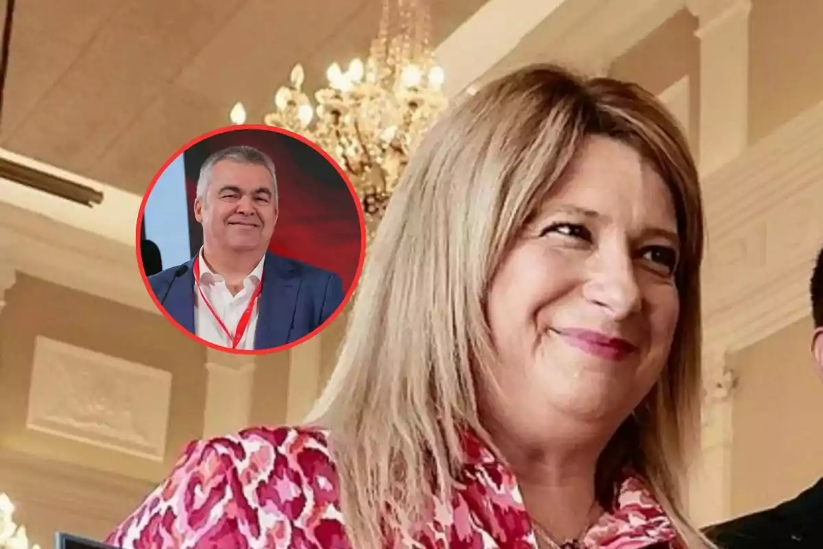 Mujer rubia sonriente en primer plano con un hombre de cabello canoso dentro de un círculo rojo en la esquina superior izquierda, ambos en un entorno elegante con lámpara de araña al fondo.