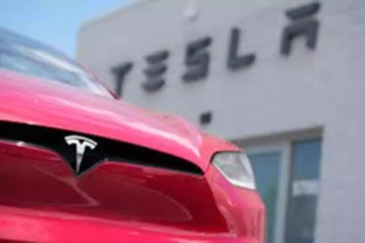 La marca Tesla encabeza el ranking como los coches menos fiables