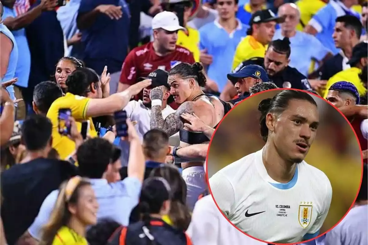 Un jugador de fútbol interactúa con los aficionados en las gradas, mientras que en un recuadro se muestra una imagen de él en el campo con la camiseta de su selección.