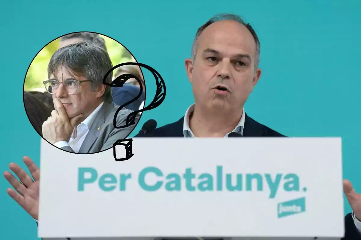 Hombre hablando en un podio con un cartel que dice "Per Catalunya" y una imagen de otra persona pensativa dentro de un círculo con un signo de interrogación.