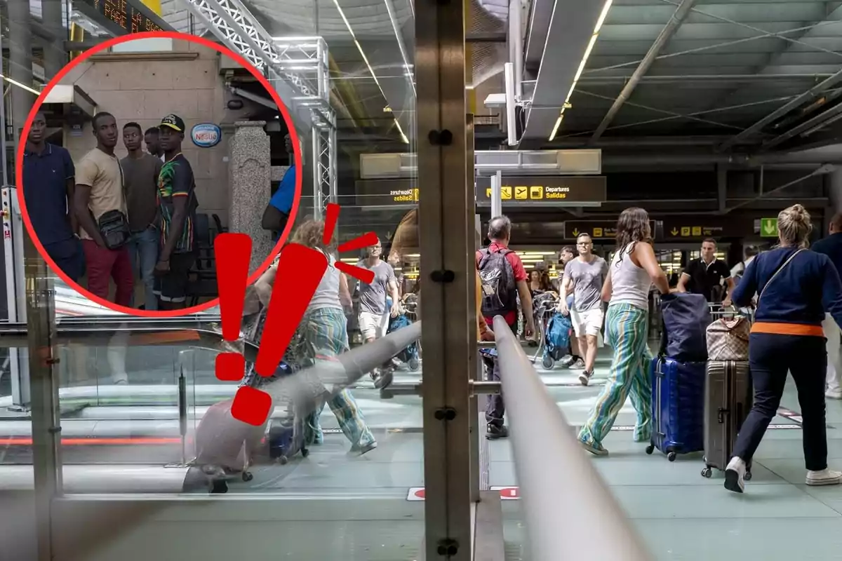 Una imagen de un aeropuerto con varias personas caminando y llevando equipaje, con un círculo rojo que resalta a un grupo de hombres en el fondo y un signo de exclamación rojo al lado del círculo.