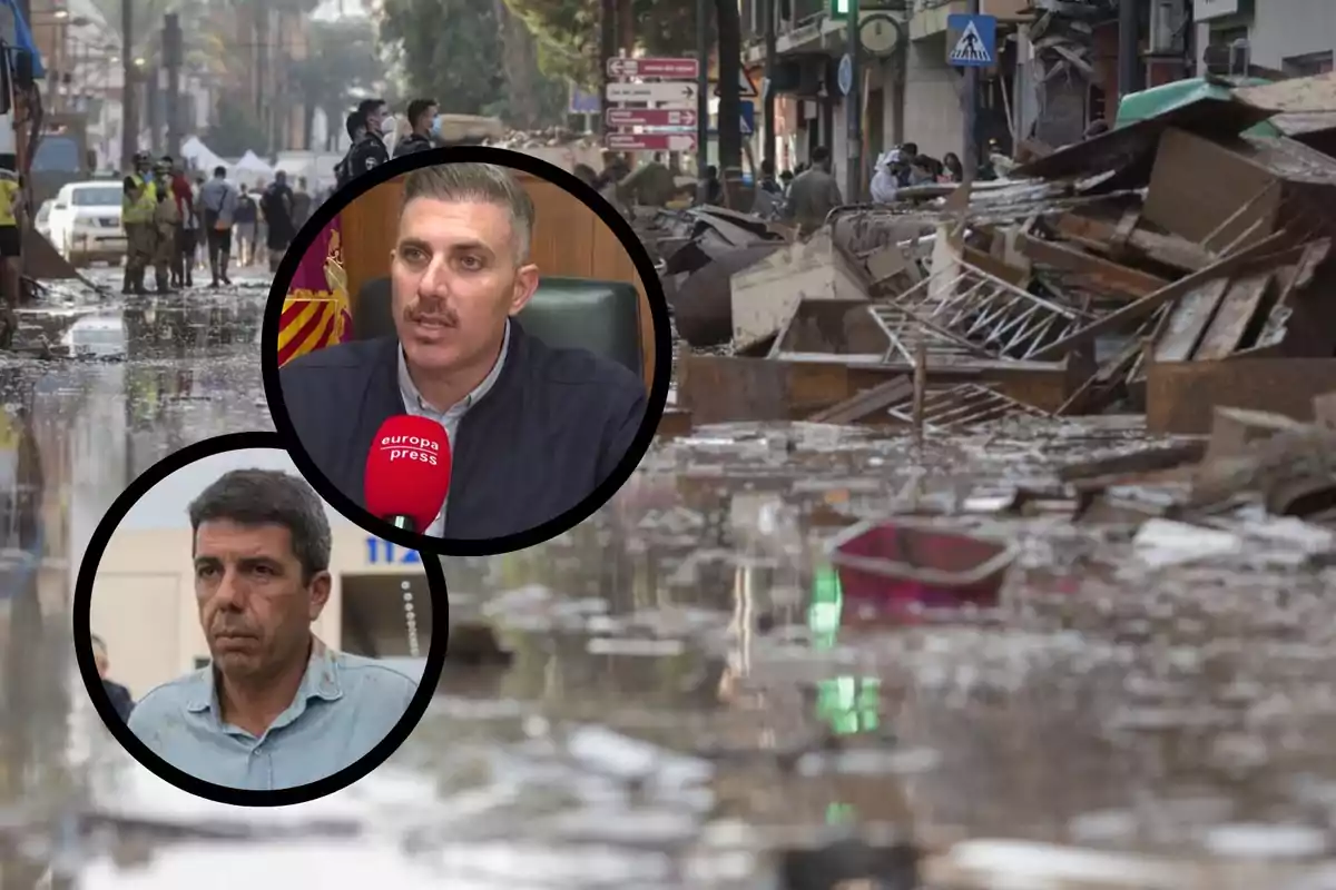 Personas inspeccionan una calle inundada y llena de escombros, con dos hombres en recuadros circulares en primer plano.