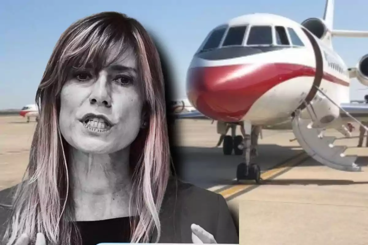 Una mujer en primer plano con un avión en el fondo.