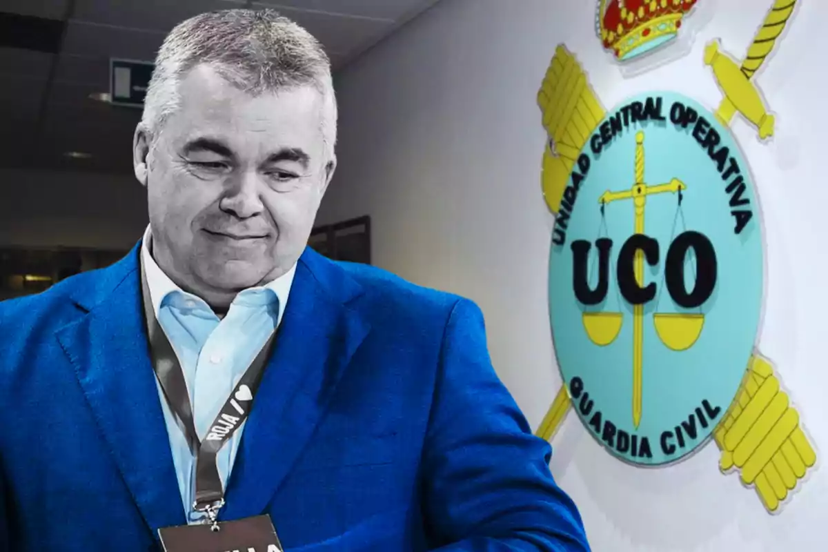Hombre de cabello canoso con chaqueta azul frente a un logo de la Unidad Central Operativa de la Guardia Civil en una pared