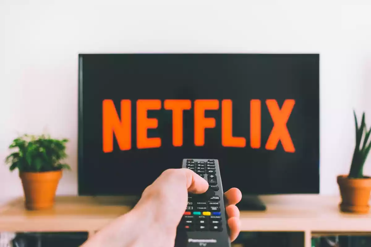 Interfaz de Netflix en un televisor inteligente