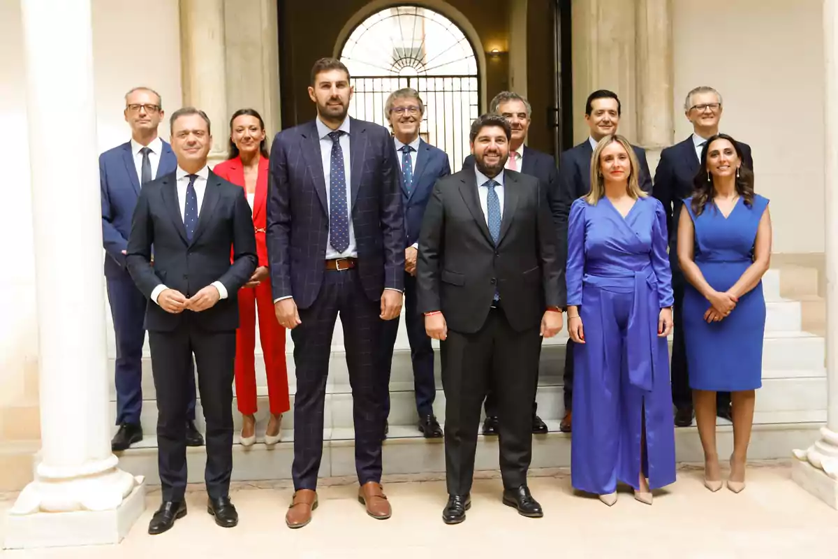 El jefe del Ejecutivo regional, Fernando López Miras, preside el acto de toma de posesión de los miembros del Consejo de Gobierno de la Región de Murcia