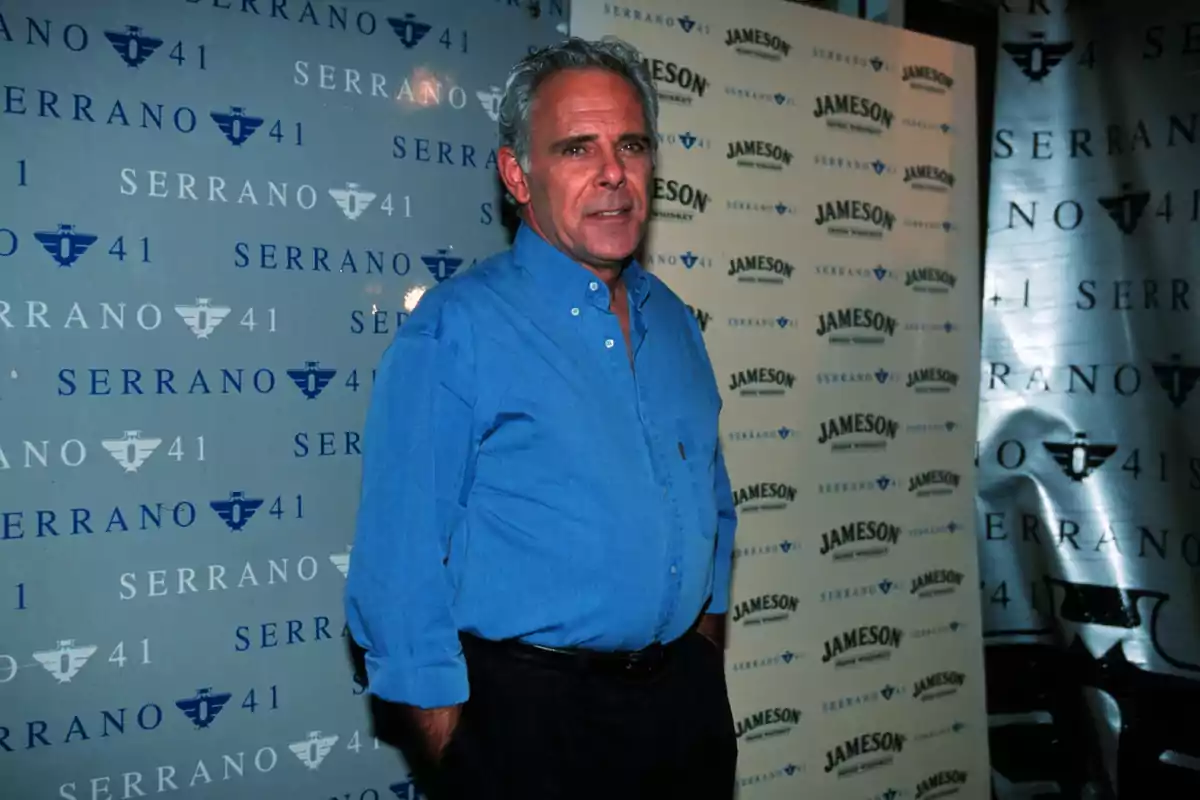 Jimmy Giménez-Aranu acude a una fiesta con otras celebridades de la televisión, a 29 de agosto de 2001, en Madrid (España).