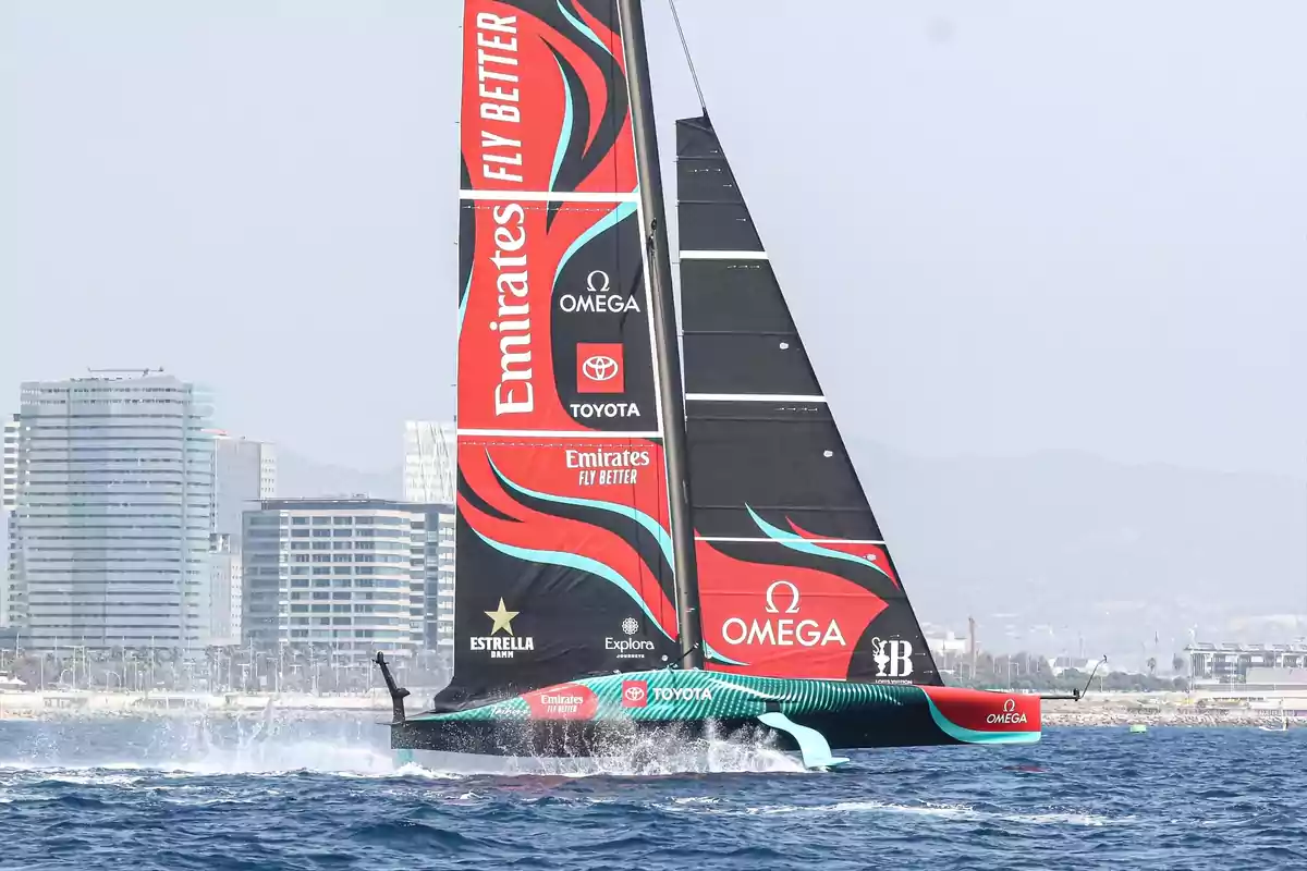 Emirates Team New Zealand (NZ)