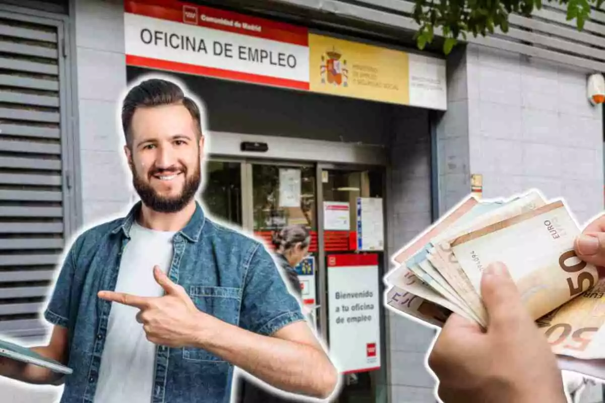 Fotomontaje con una imagen de fondo de una oficina del SEPE y al frente un hombre señalando un ordenador contento y un fajo de billetes de 50 euros