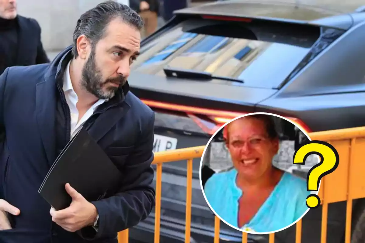 Un hombre con barba y chaqueta oscura sostiene un documento mientras camina cerca de un coche negro; en la esquina inferior derecha hay un círculo con la imagen de una mujer sonriente y un signo de interrogación amarillo.