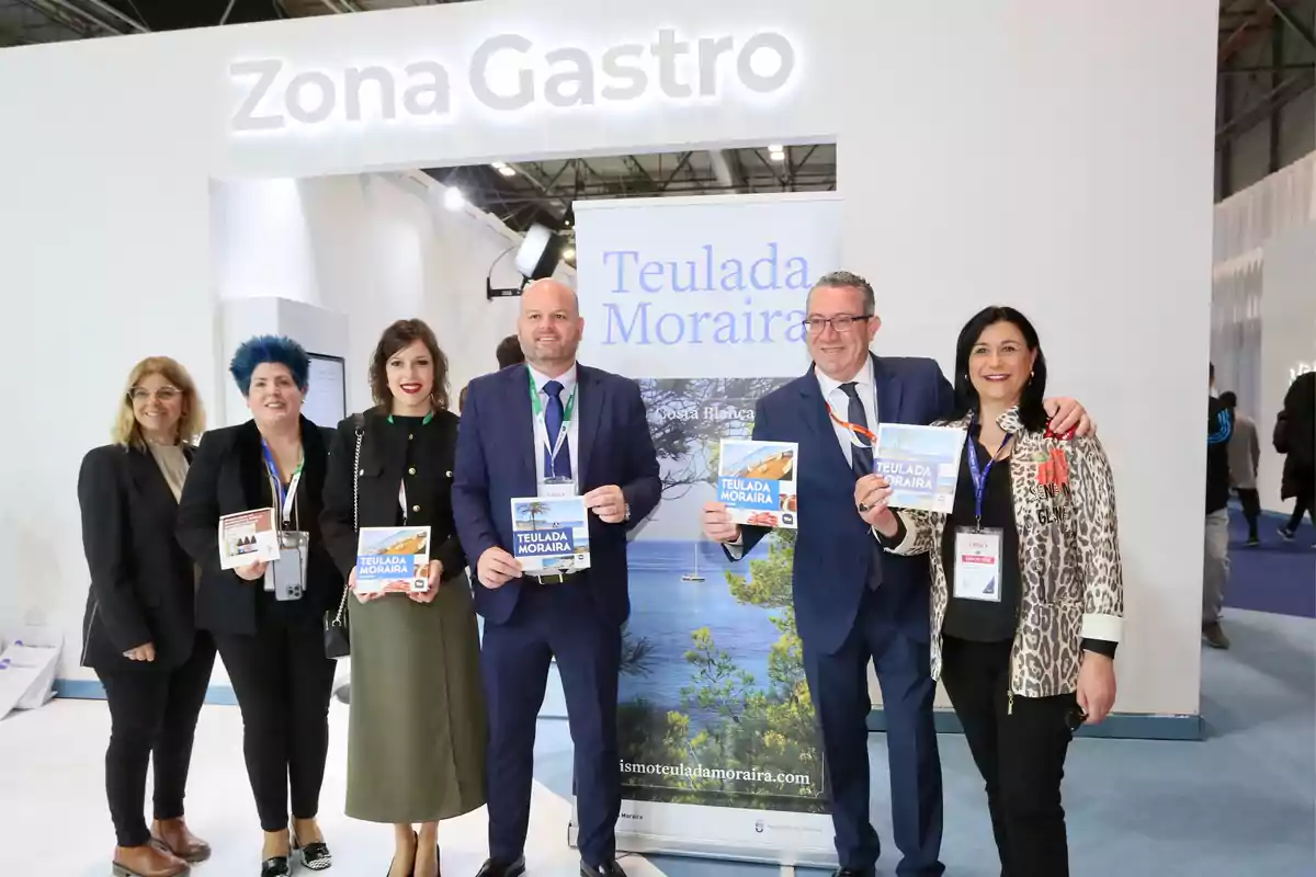 Toni Perez, presidente de la Diputación de Alicante, en Fitur