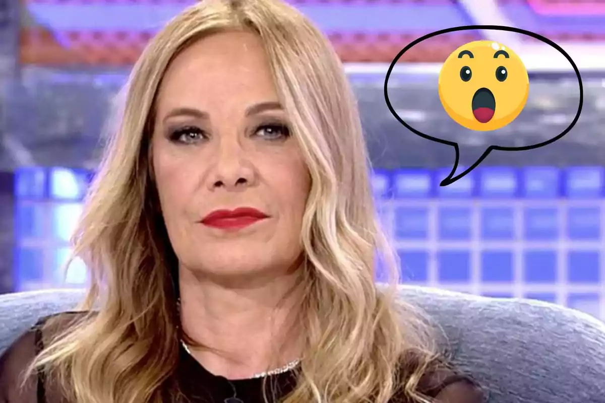 Belén Rodríguez con cabello rubio y expresión seria en un set de televisión con un emoji sorprendido en un globo de diálogo.