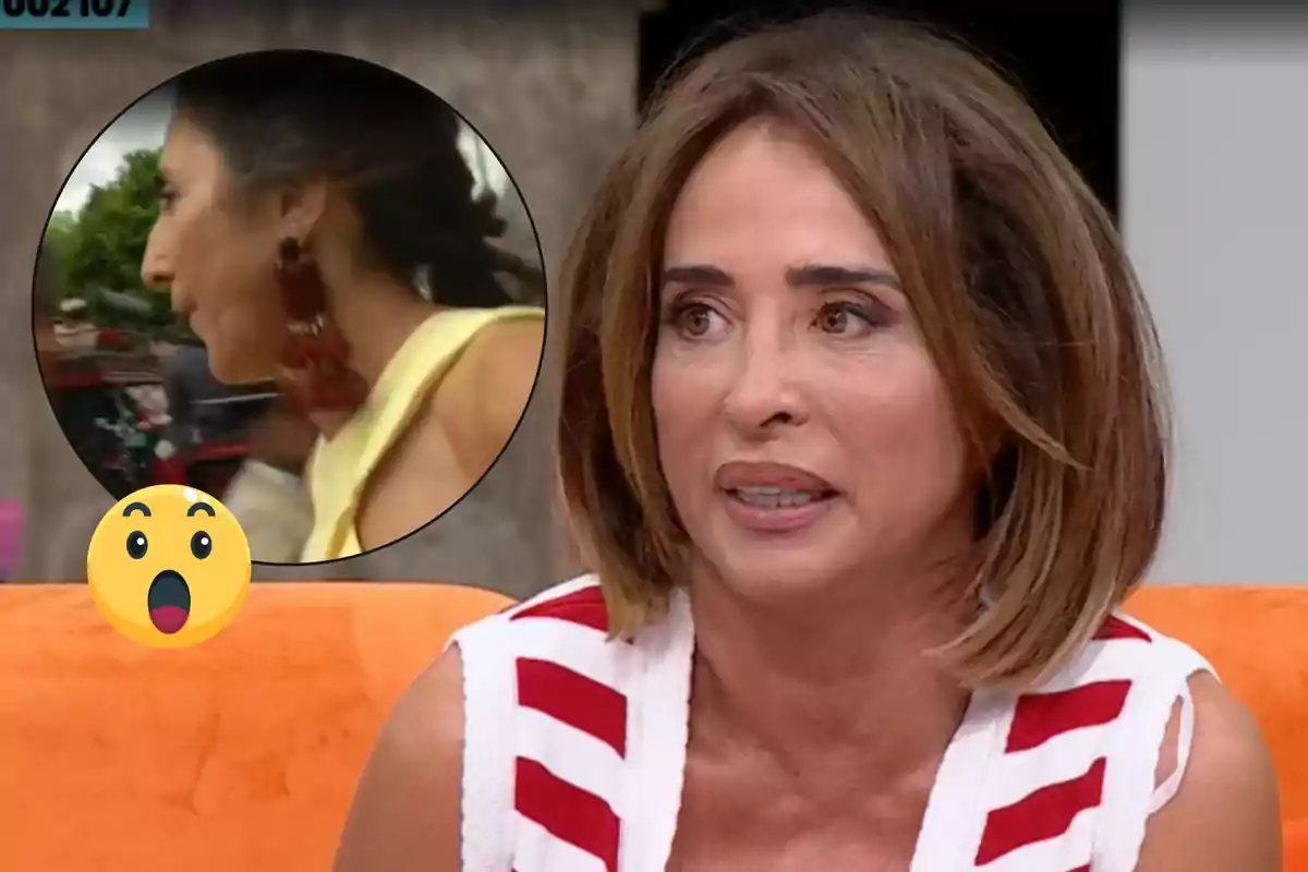 María Patiño con cabello castaño y expresión seria está sentada en un sofá naranja, mientras en un recuadro se muestra a Paz Padilla de perfil con un vestido amarillo y grandes pendientes, acompañada de un emoji sorprendido.