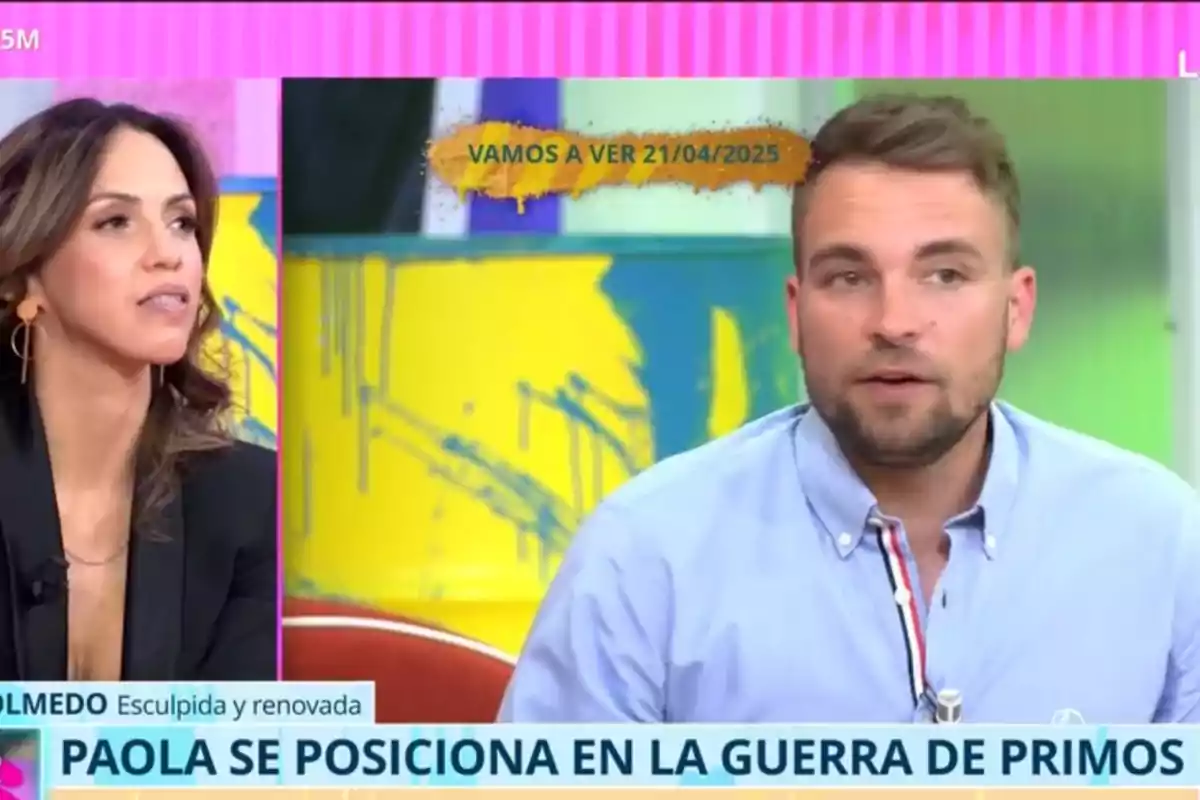 Paola Olmedo y José María Almoguera en un programa de televisión con un fondo colorido y un texto en pantalla que dice Paola Olmedo y José María Almoguera en un programa de televisión con un fondo colorido y un texto en pantalla que dice