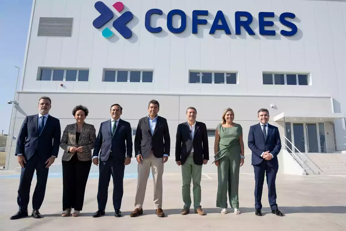 Inauguración de la plataforma logística farmacéutica de Cofares en Onda